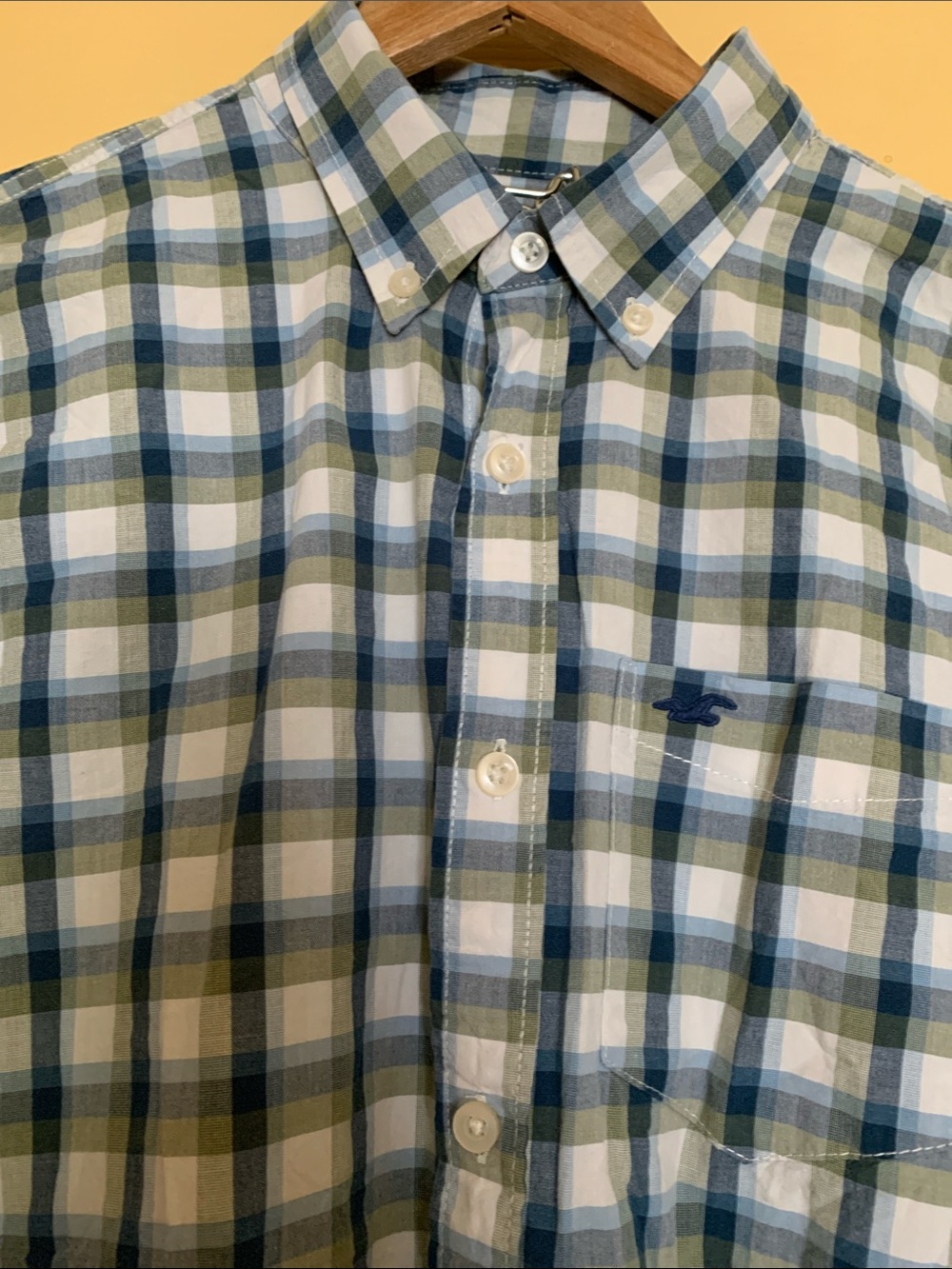 Hollister Blue Green White Plaid Button Down Dress Shirt